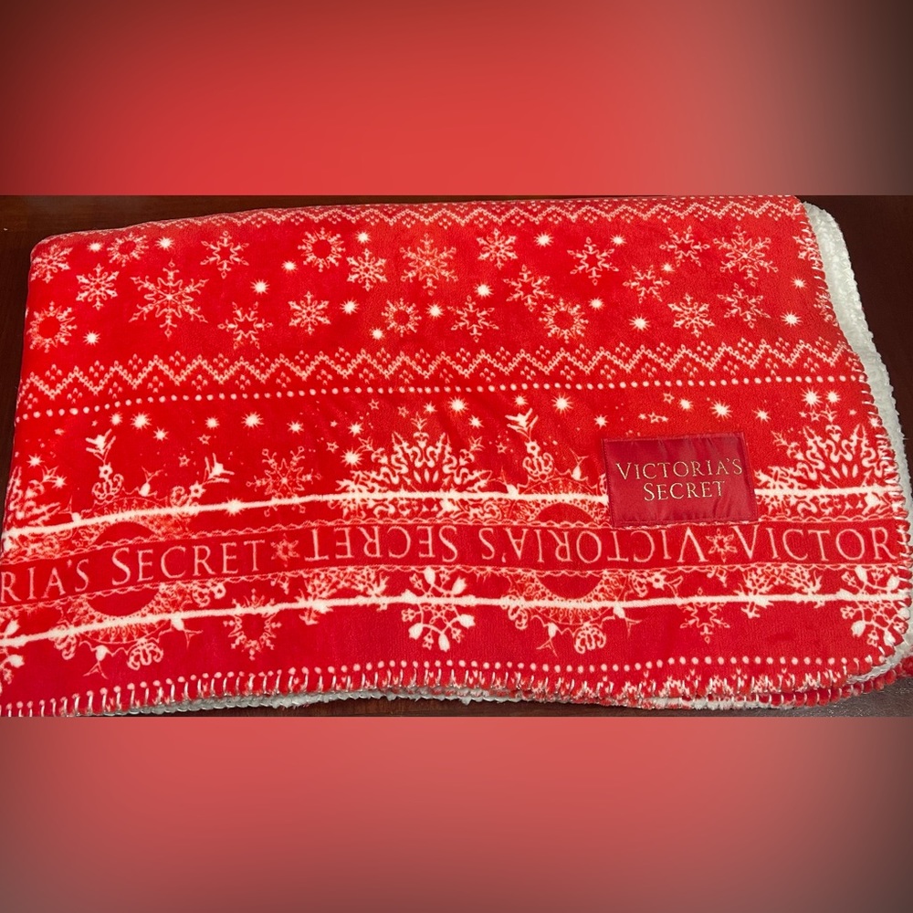Victoria Secret Plush Blanket Red 50x60